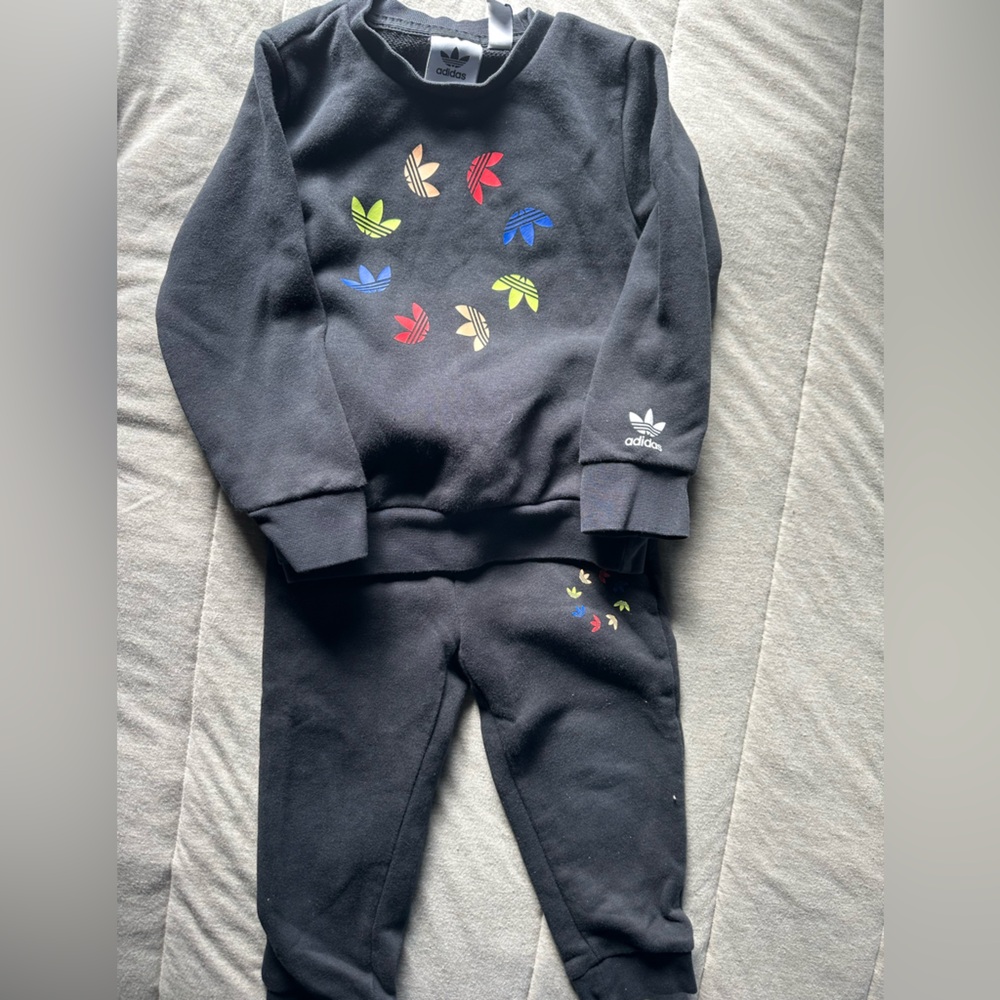 Adidas Sweatsuit